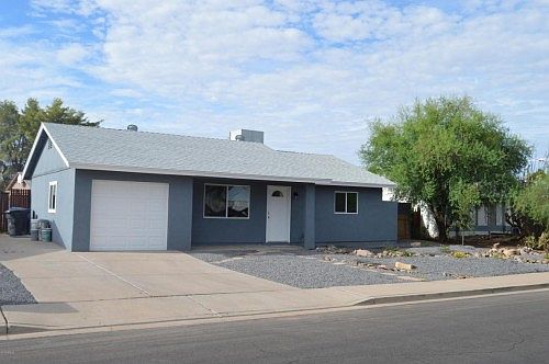 1st image of 2237 W Obispo Ave