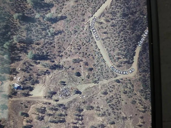 177 Fiddlers Ln, Igo, CA 96047