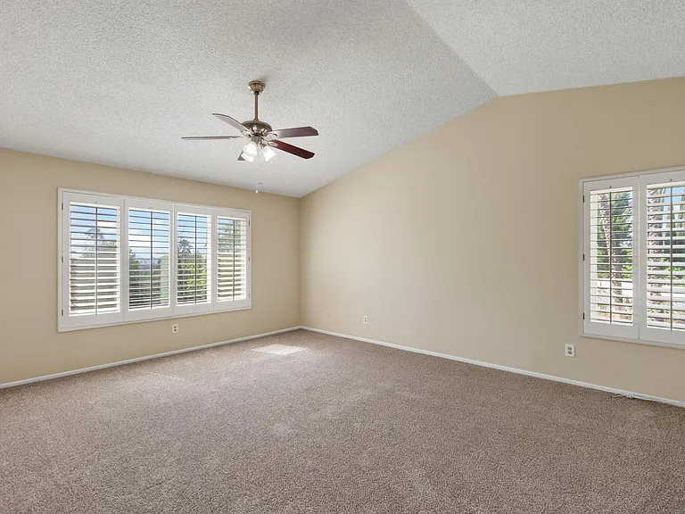 5245 Wainwright Ct — Photo 23