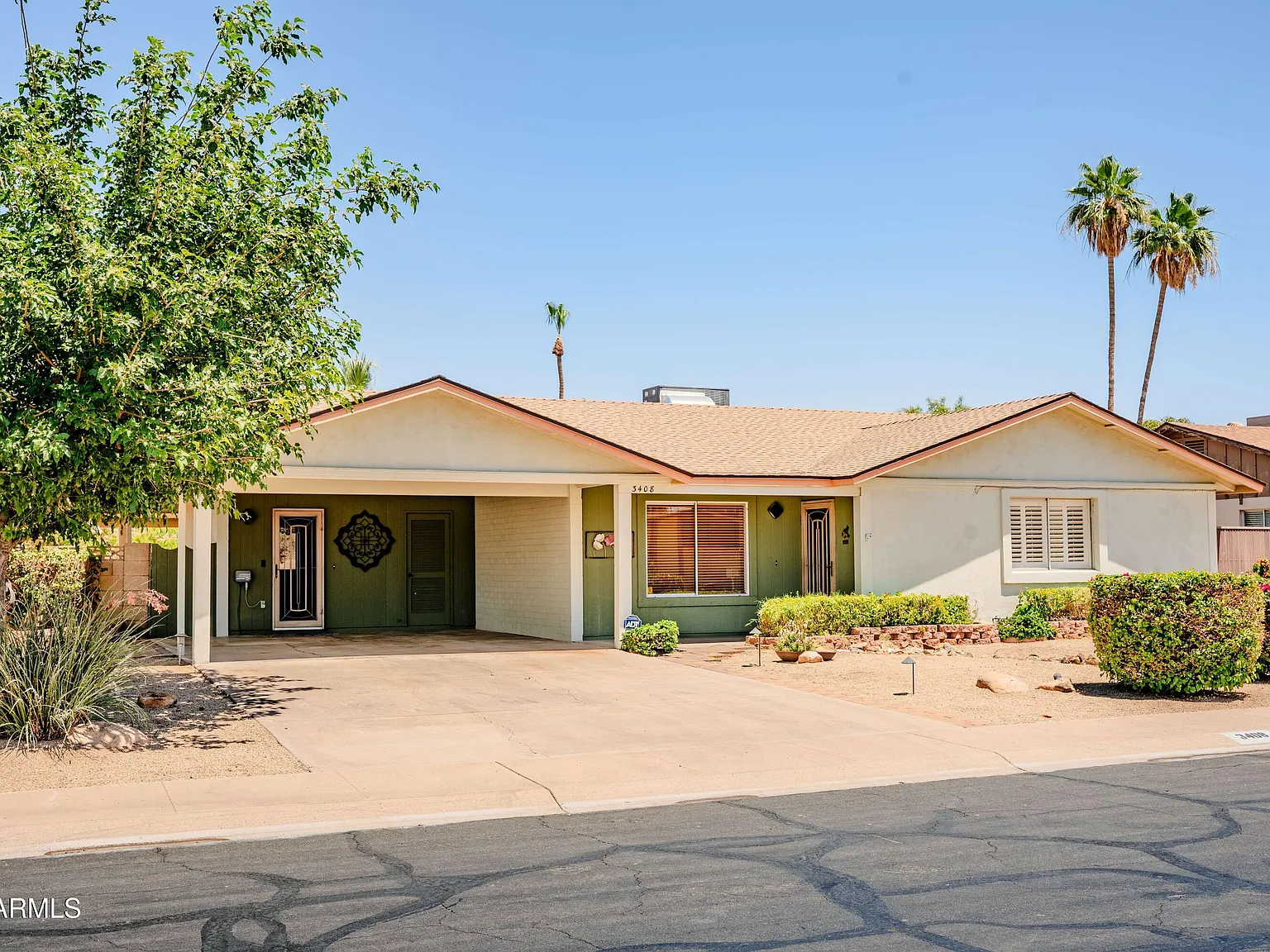 4 bed, 2.0 bath, 1777 sqft, $2,295 — Photo 1