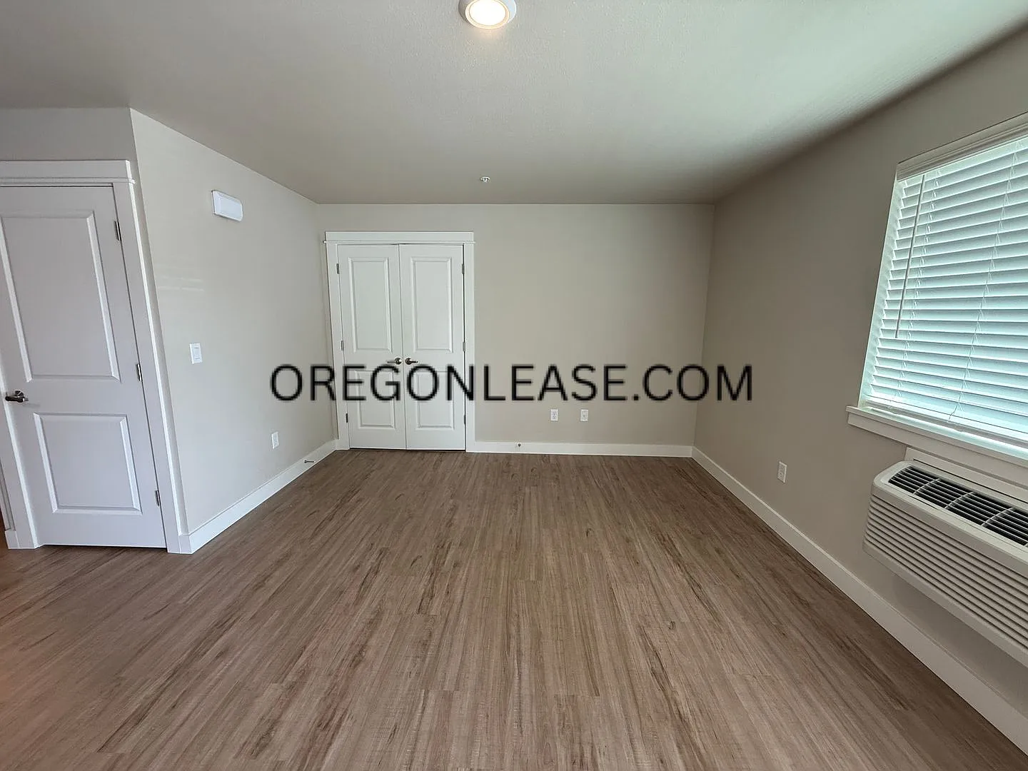 Newer 2-Bedroom Apartment located off Jasper rd in South Springfield — Photo 3