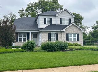 2021 Serenity Ln, Woodstock, IL 60098