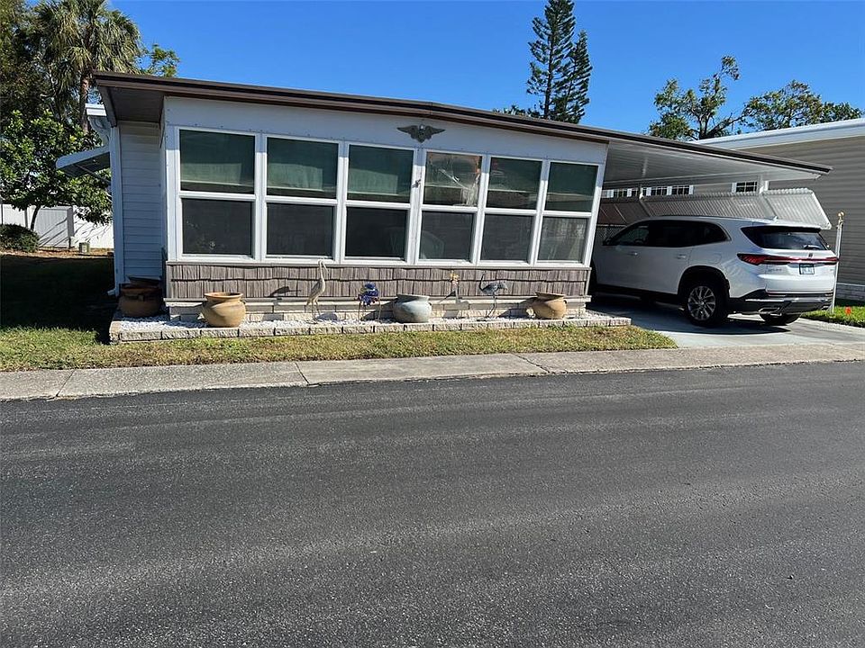 1st image of 46 Pindo Palm St E