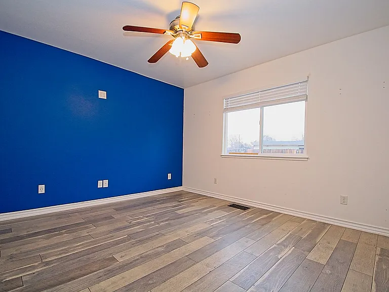 13590 Mount Olympus St — Photo 16