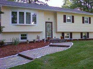 86 Gold Rd, Wappingers Falls, NY 12590