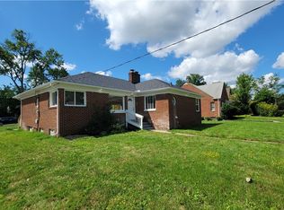 19618 Gladstone Rd, Warrensville Heights, OH 44122