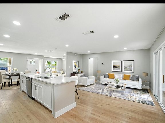 4th image of 4142 Willow Green Dr