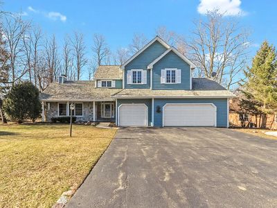 104 Montaque Dr, Fontana, WI, 53125