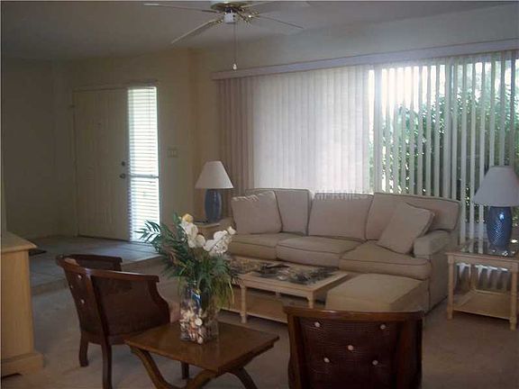3rd image of 12711 SW Suzy Ave