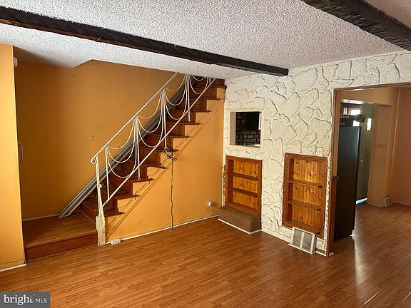 2nd image of 7209 Guyer Ave