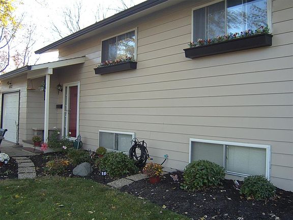 2nd image of 3432 Monninger Dr