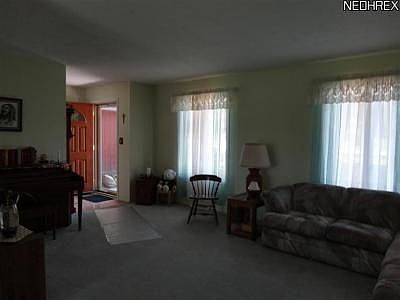 3rd image of 14054 Bennington Blvd