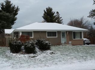 2732 Indian Trl, Racine, WI 53402