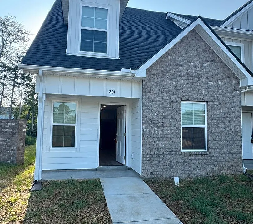 201 Mountaindale Dr
