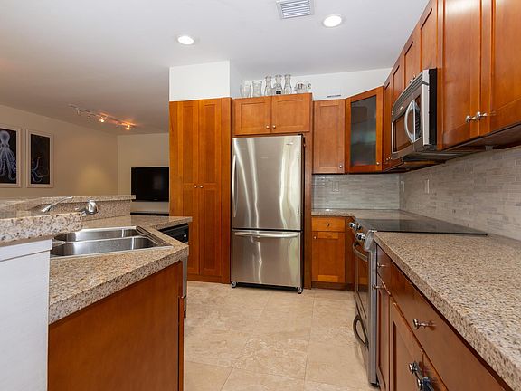 3rd image of 11406 NW 74th Ter