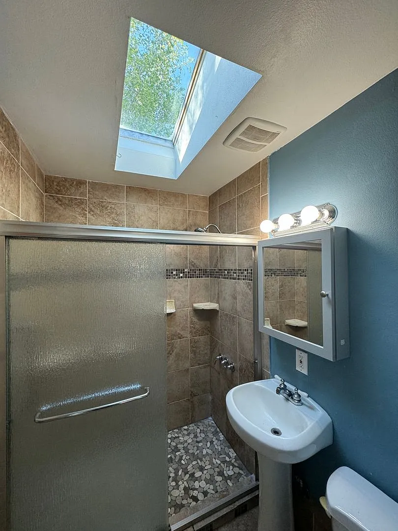 Non-Refundable & Security Deposit Total: $1450.00 — Photo 4