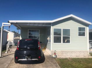 6508 Forest Lake Dr, Zephyrhills, FL 33540