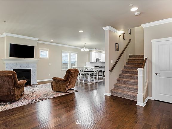 3rd image of 2216 NE Mill Street