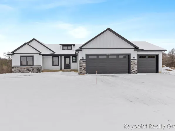 3282 Stonehill Ct, Wayland, MI 49348