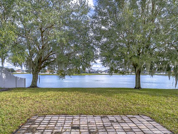 2nd image of 30847 Bridgegate Dr