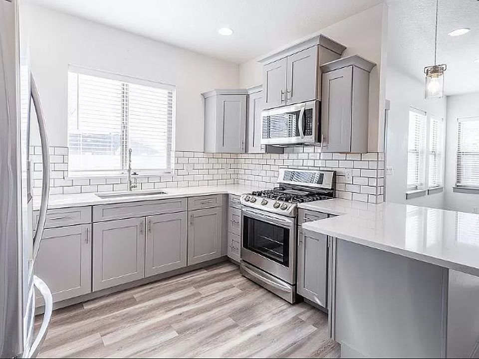 1st image of 646 S Tylee Way