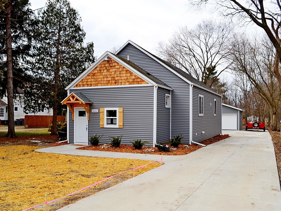 1st image of 3651 Coit Ave NE