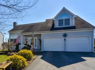 108 Pebbleside Ln, Lancaster, PA 17602