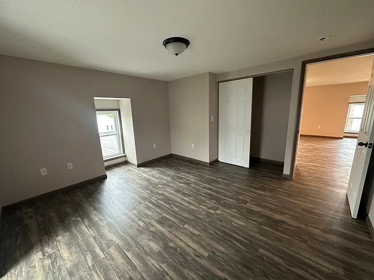 107B N Market St — Photo 14