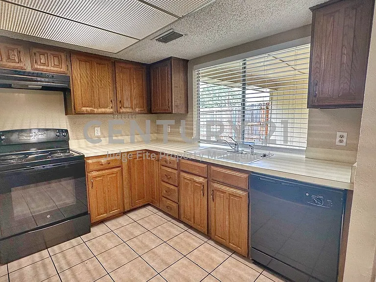 205 Glenwood Dr — Photo 11