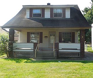 1st image of 1669 Brownlee Ave