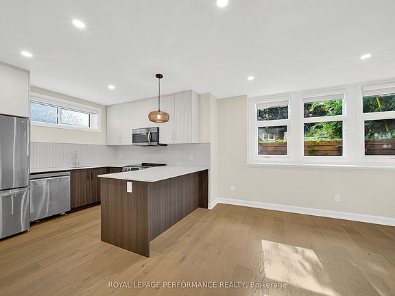 3rd image of 413 Tweedsmuir Ave #C