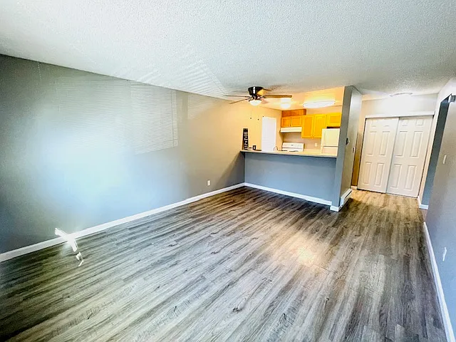1 bed, 650 sqft, $1,260 — Photo 2