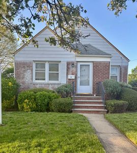 2 Monaco Avenue, Elmont, NY, 11003