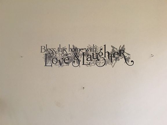 5th image of 2102 Lincoln Way W