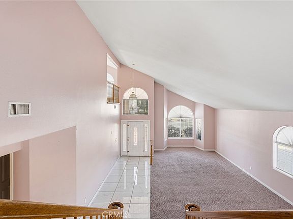 4th image of 17943 Garden Glen Dr
