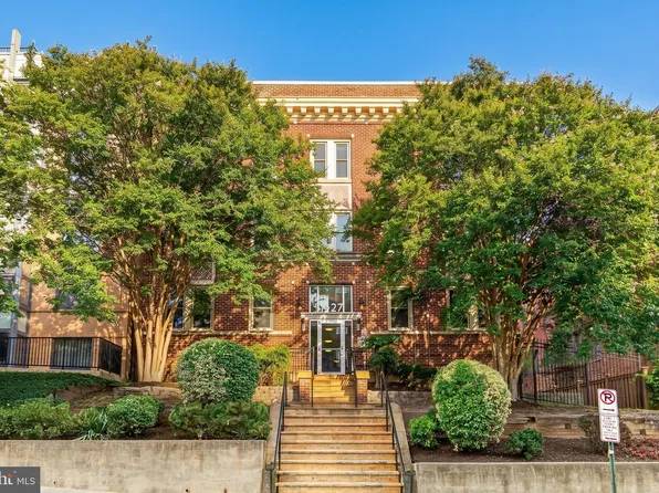 1427 Chapin St NW APT 204, Washington, DC 20009