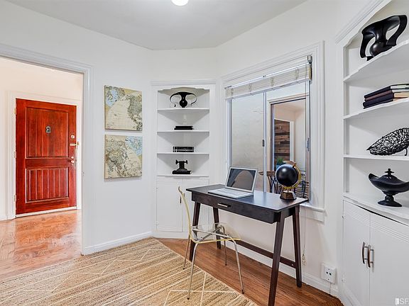 5th image of 523 Teresita Blvd