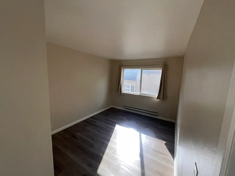 585 MacArthur Blvd — Photo 15