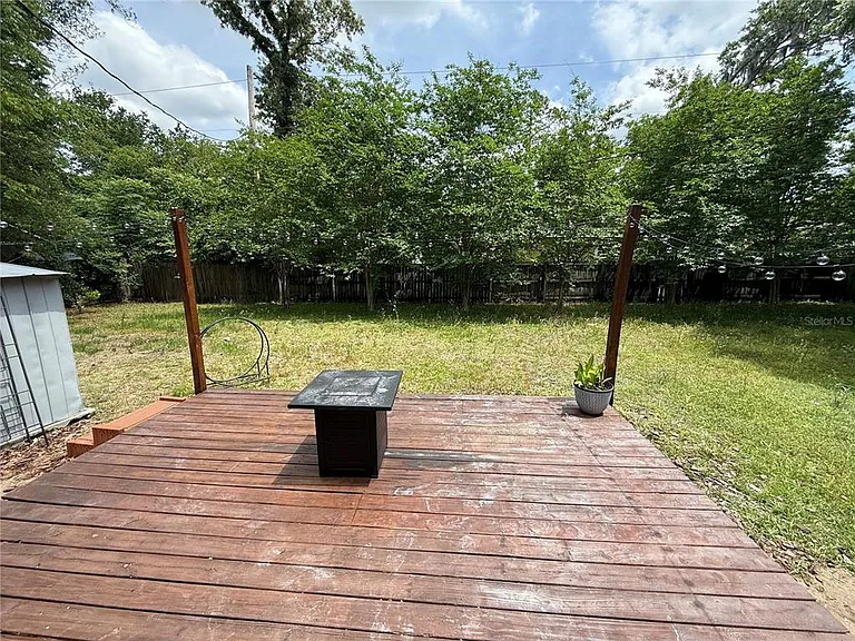 313 NW 34th Dr — Photo 16