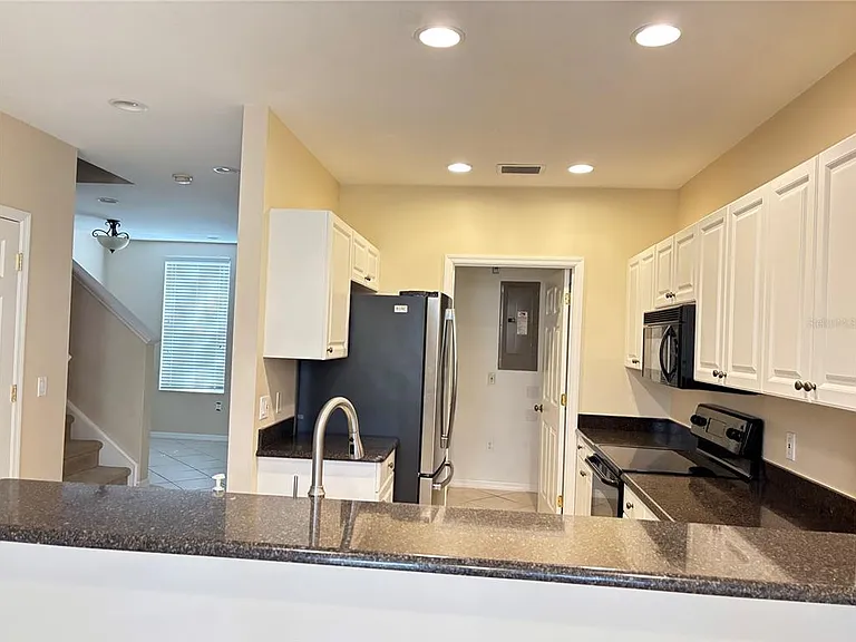 5641 Whitehead St — Photo 7