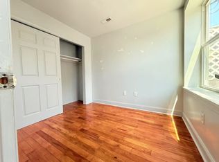 2827 S 12th St, Philadelphia, PA 19148