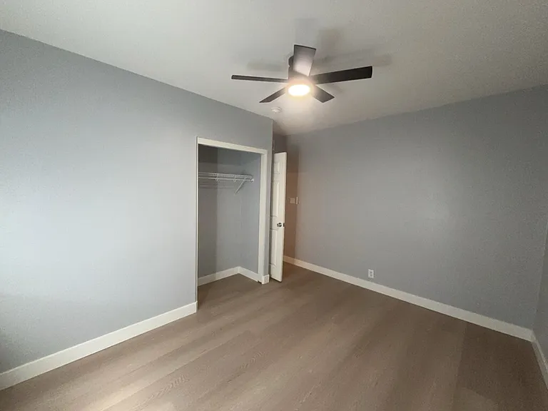 2400 S 15th St #1 — Photo 10