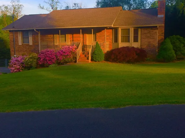 339 Iroquios Ln, Seymour, TN 37865
