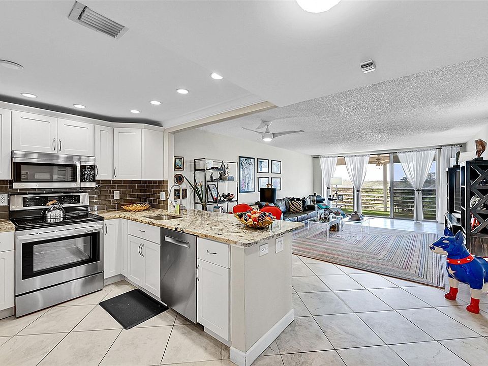 1st image of 605 Oaks Drive #701
