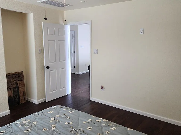 14704 Ohara Dr #B — Photo 12