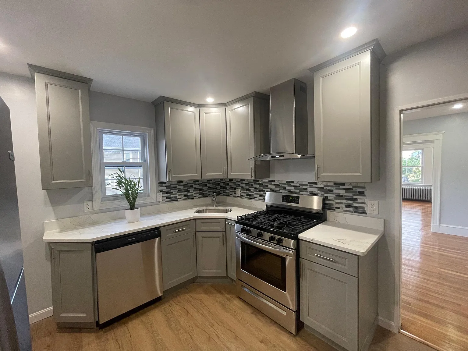 111 Wilmington Ave — Photo 1