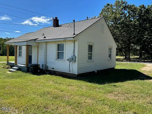 2 bed, 1.0 bath, 864 sqft, $1,450 — Photo 3