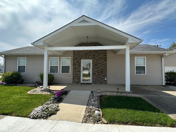 600 Fairlane Dr, Edinburgh, IN 46124