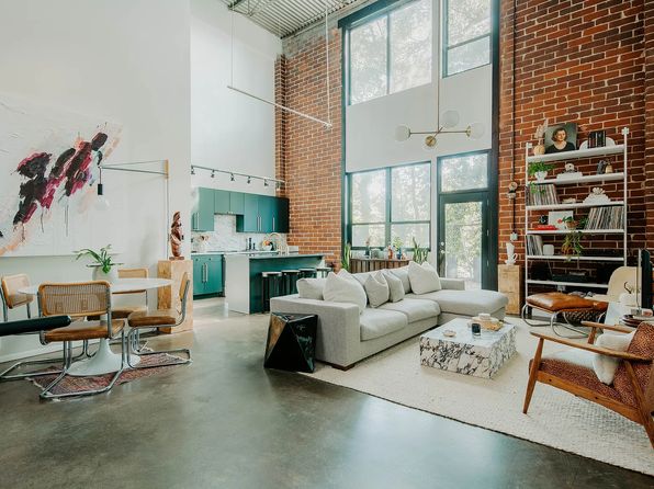 195 Arizona Ave NE Unit 204