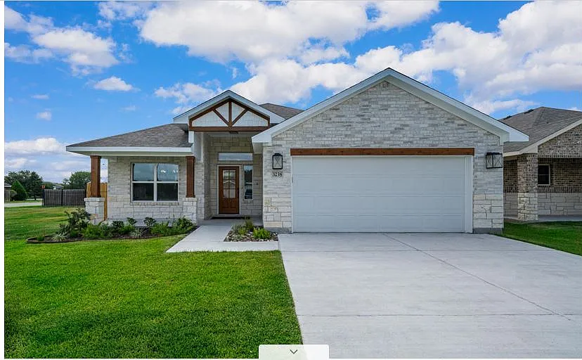 3 bed, 1796 sqft, $2,395 — Photo 1